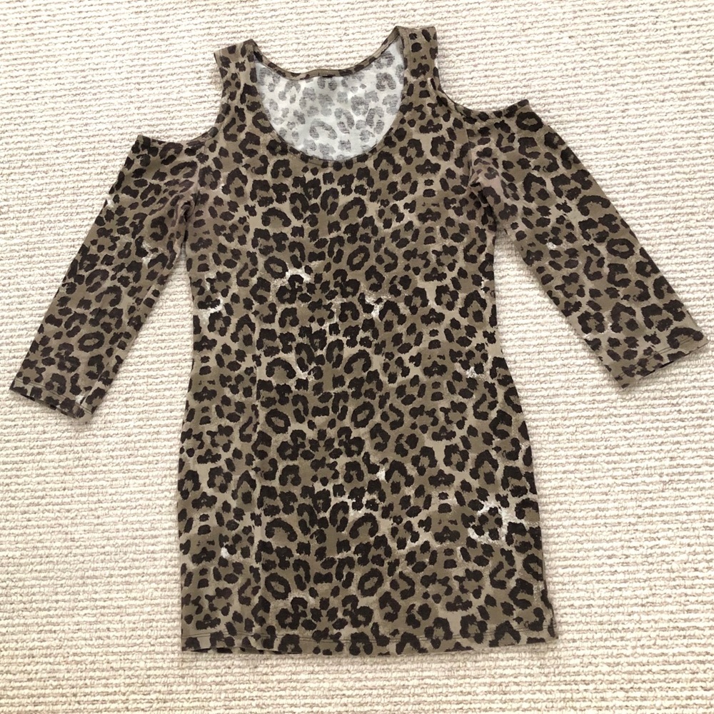 Leopard Print Mid-arm sleeve Top